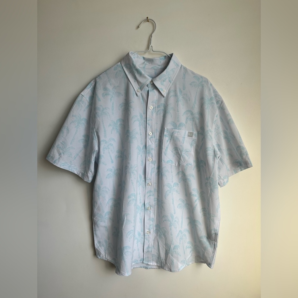 HUK Kona Short Sleeve Button Down Breathable Performance Fishing Shirt Medium